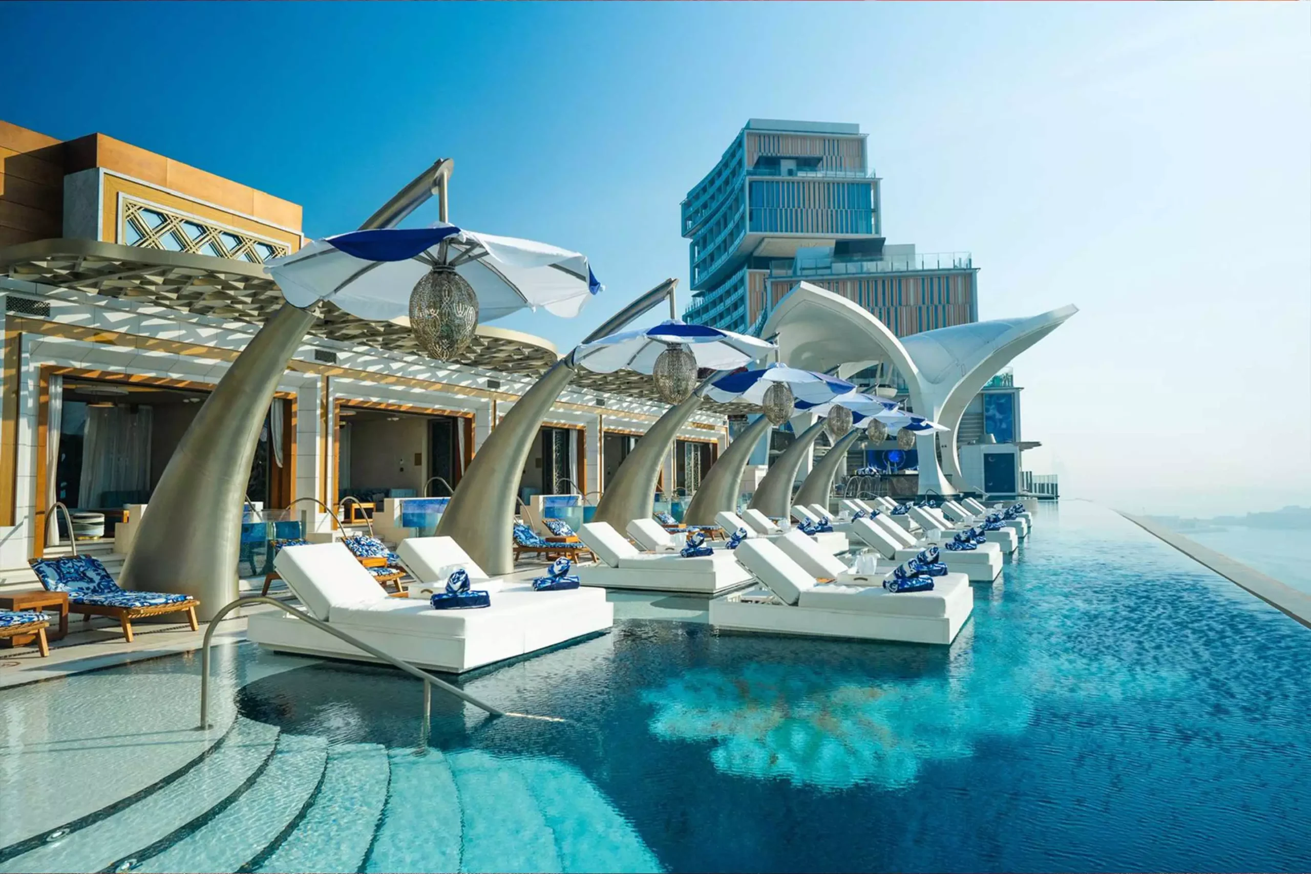 Exploring Cloud 22 Dubai: A Luxurious Experience in the Sky